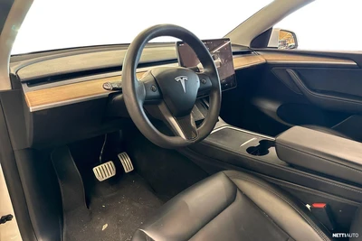Tesla Model Y Performance 2022, kuva 3/3