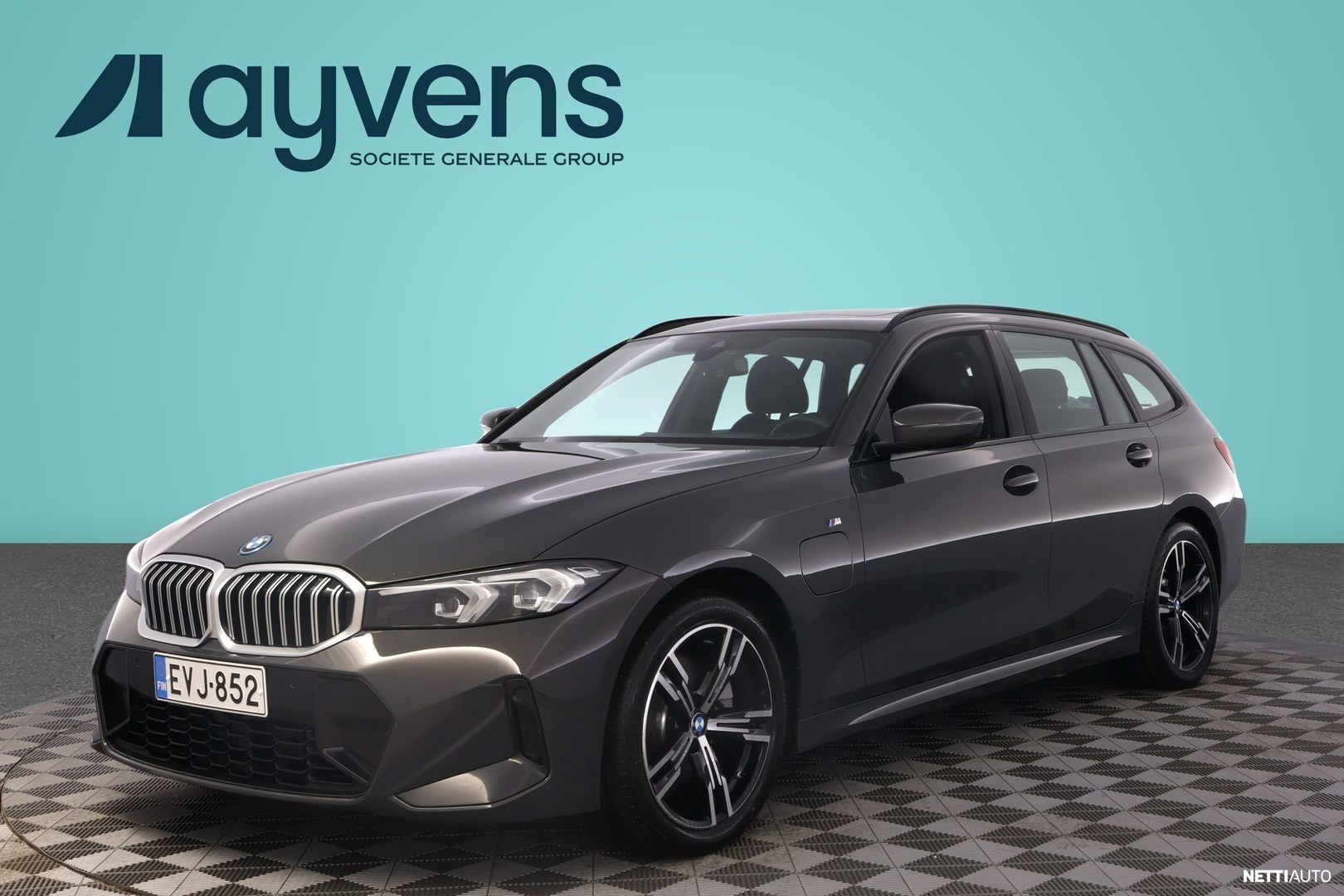 BMW 330