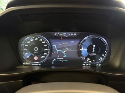 Volvo XC40 2022, photo 7/14