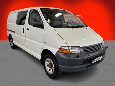 Toyota Hiace 2005, photo 4/43
