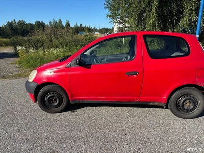 Toyota Yaris 2000, photo 2/9