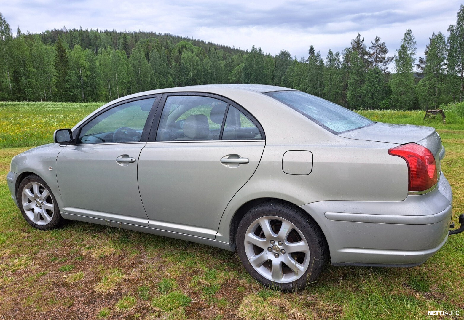 Toyota Avensis 2004, photo 2/16