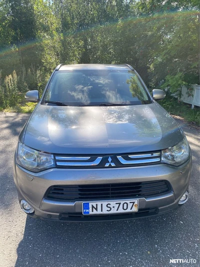 Mitsubishi Outlander 2013, kuva 6/12