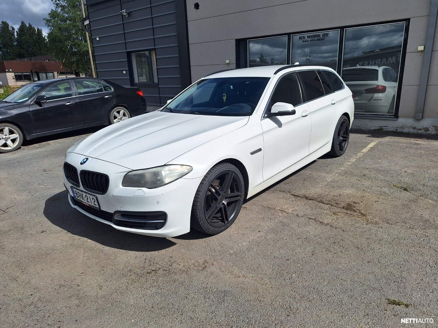 BMW 518