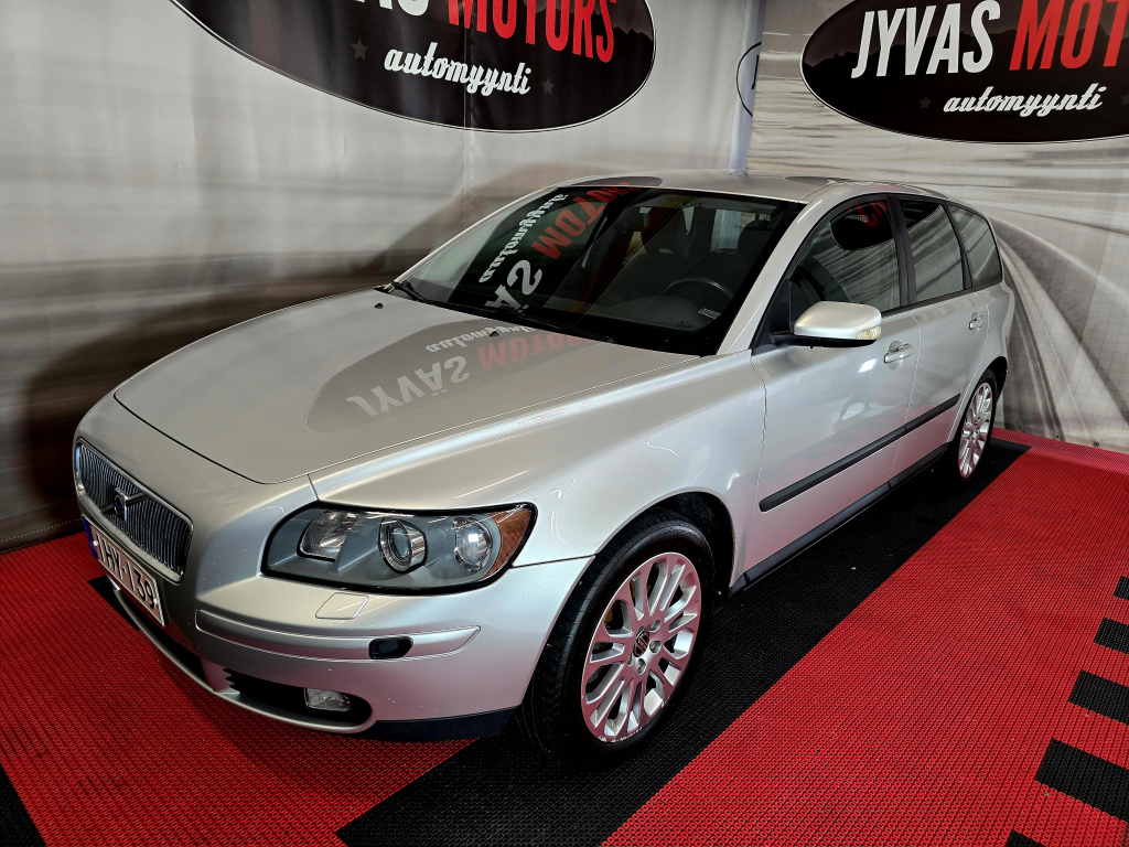 Volvo V50