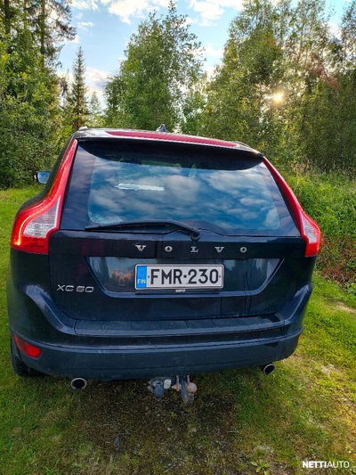 Volvo XC60 D5 AWD Summum aut 2012, kuva 6/10