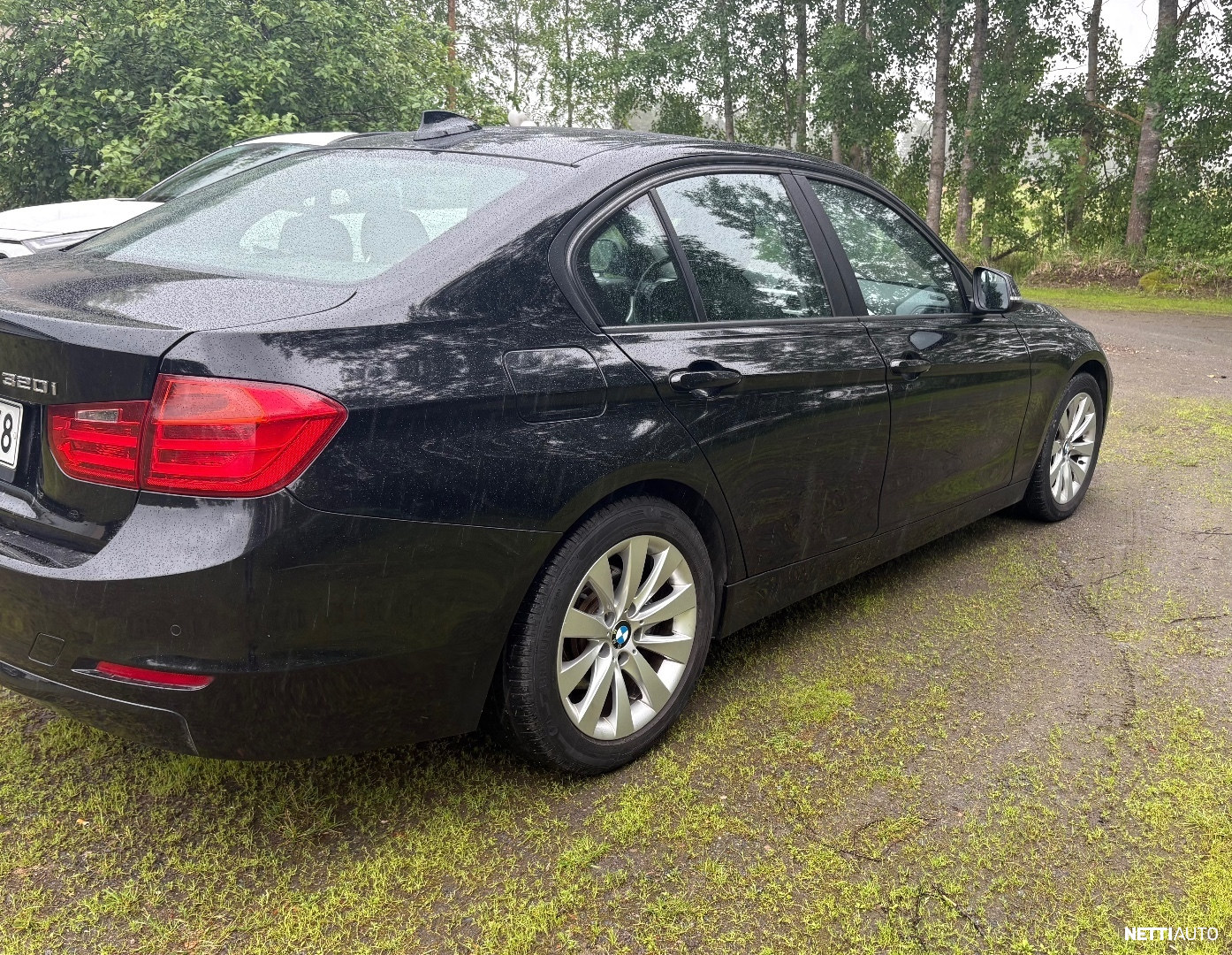 BMW 320 2013, kuva 4/9