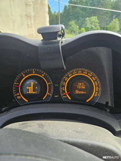 Toyota Auris 2,0 D-4D Linea Sol 5ov 2008, kuva 3/4