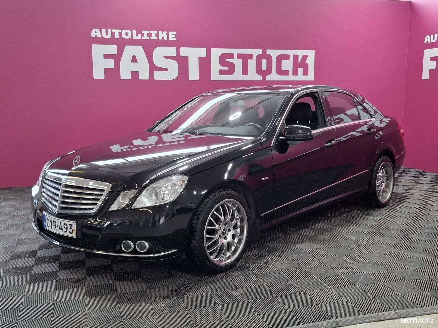 Mercedes-Benz E