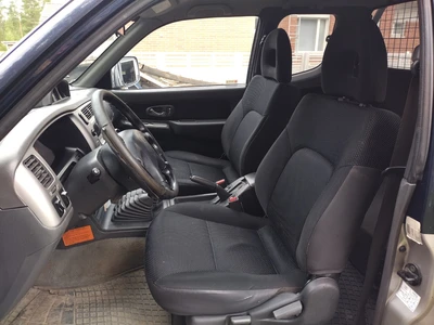 Mitsubishi L200 2005, kuva 7/8