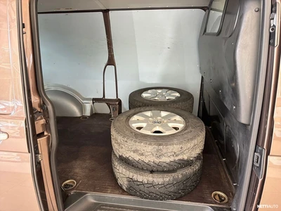 Volkswagen Transporter 2010, photo 5/25