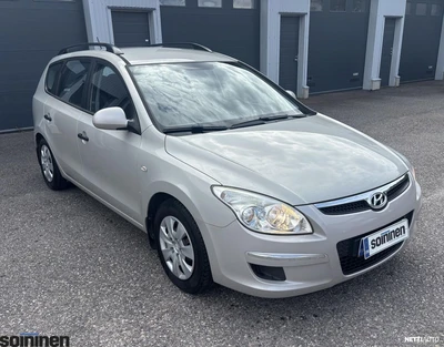 Hyundai i30 1.6 Wagon 2009, photo 2/16
