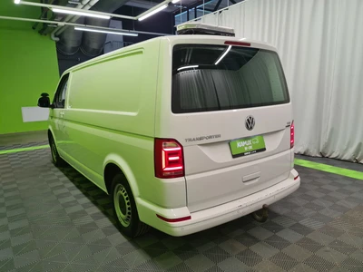 Volkswagen Transporter 2017, photo 6/30