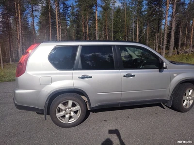 Nissan X-Trail 2,0 dCi 110kW SE 6AT 4x4 2008, photo 3/5