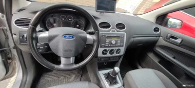 Ford Focus 2006, kuva 2/9