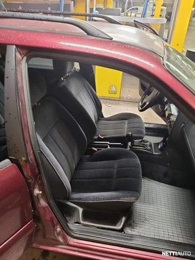 Volkswagen Passat 1995, kuva 3/6