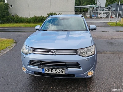 Mitsubishi Outlander PHEV 2014, photo 2/10