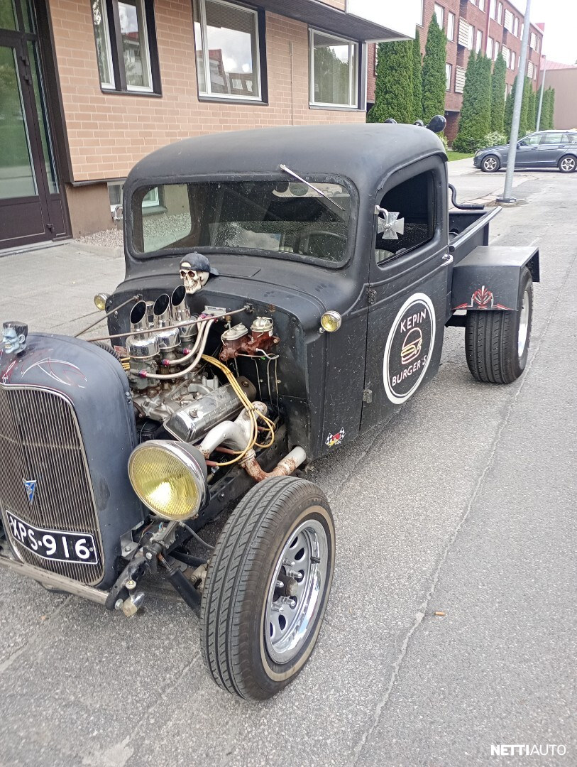 Chevrolet Pickup