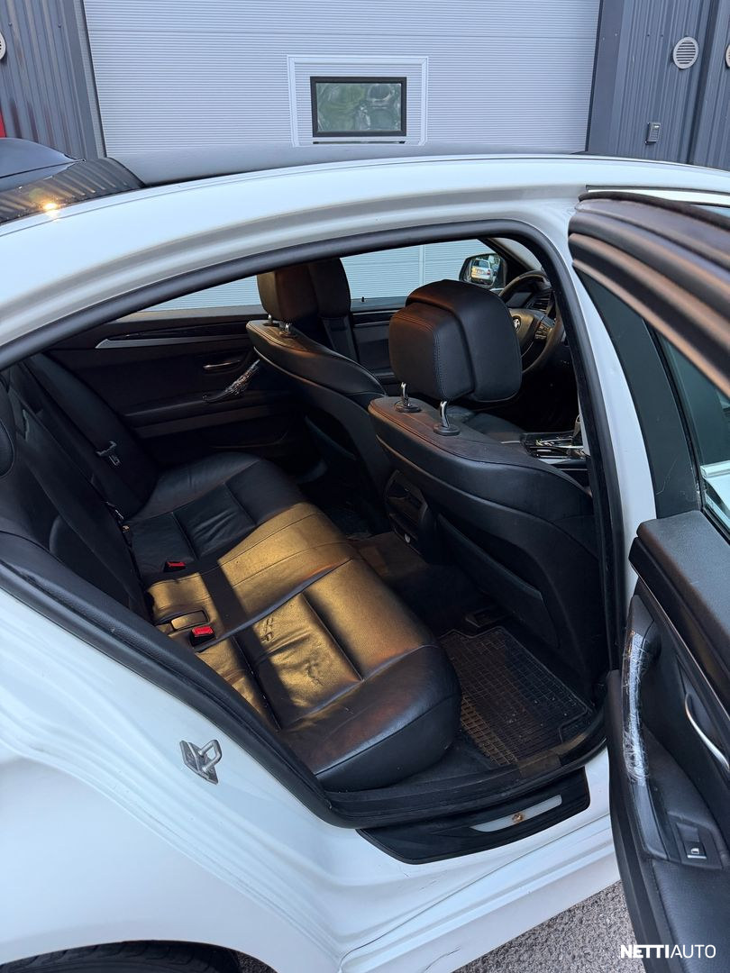 BMW 520 2011, photo 7/9
