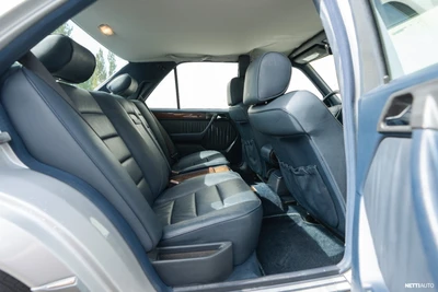 Mercedes-Benz E 500 1992, photo 6/19