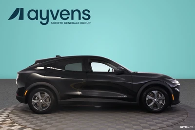 Ford Mustang Mach-E 2022, photo 3/10