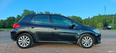 Toyota Auris 2007, kuva 2/10