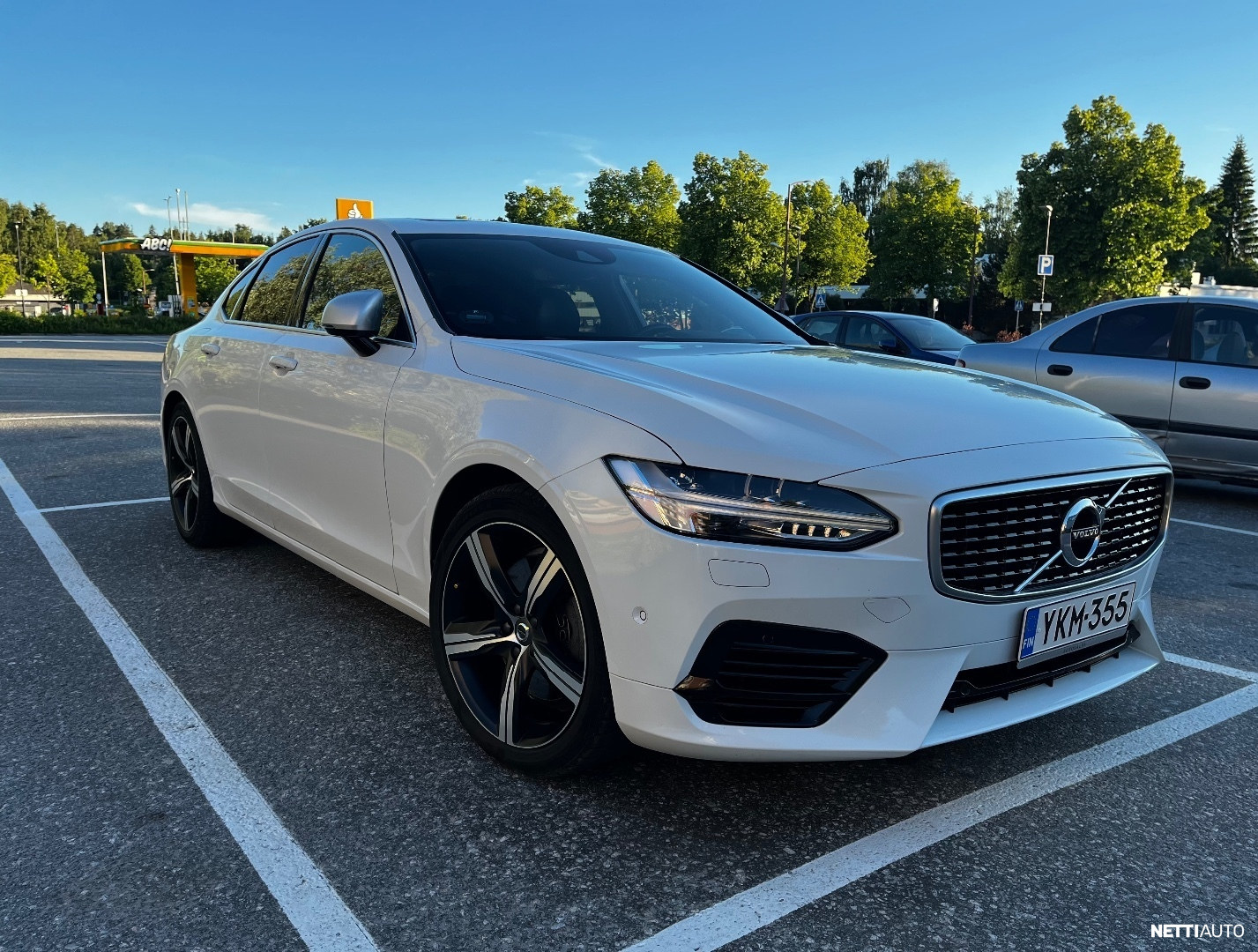 Volvo S90