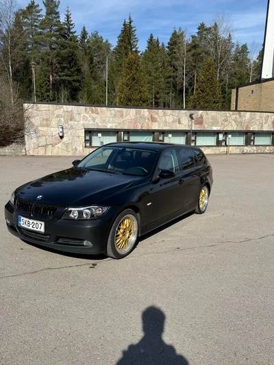 BMW 320 2007, kuva 1/13