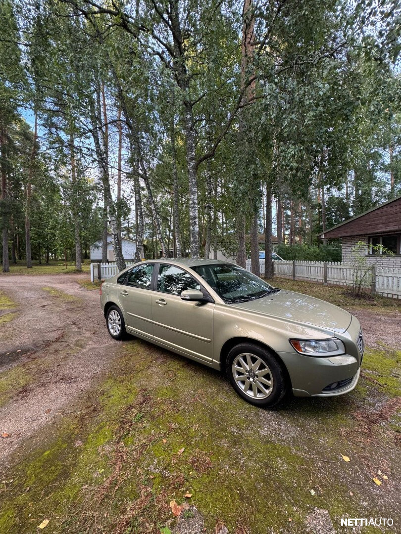 Volvo S40