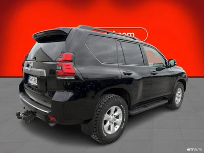 Toyota Land Cruiser 2020, photo 6/32
