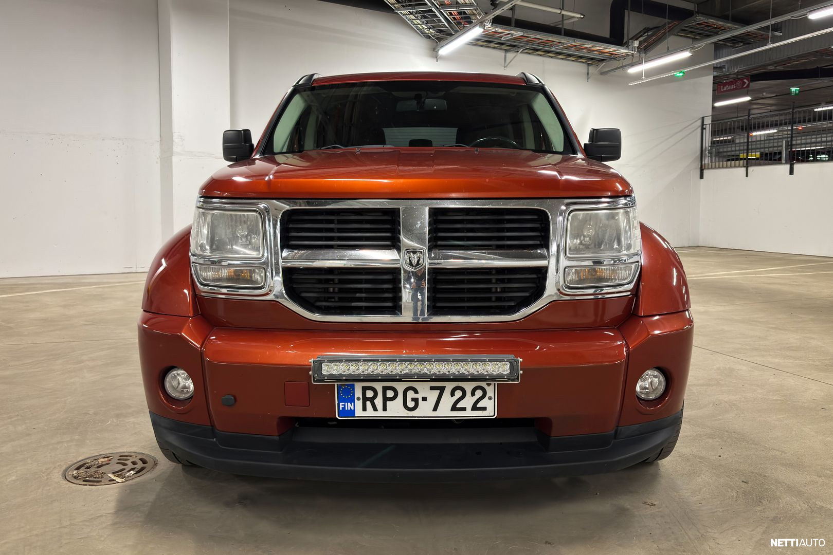 Dodge Nitro 2008, photo 2/9