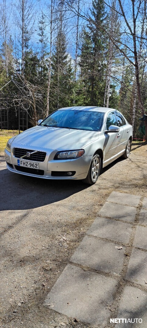Volvo S80