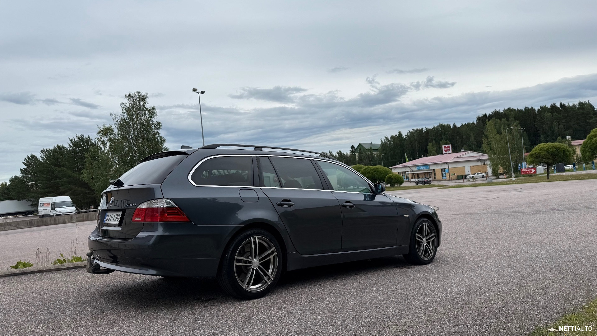 BMW 530