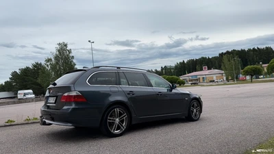 BMW 530 2009, kuva 1/38