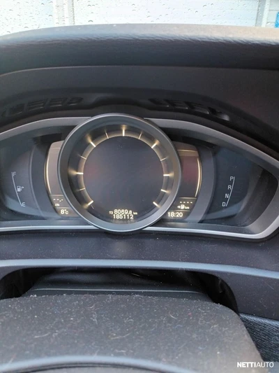 Volvo V40 D3 Dynamic Edition aut 2019, photo 3/6
