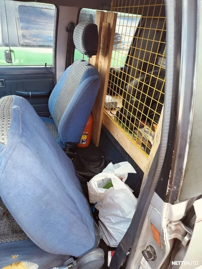 Mitsubishi L200 Club Cab 2,5d 4WD 2.56T 1992, photo 4/6