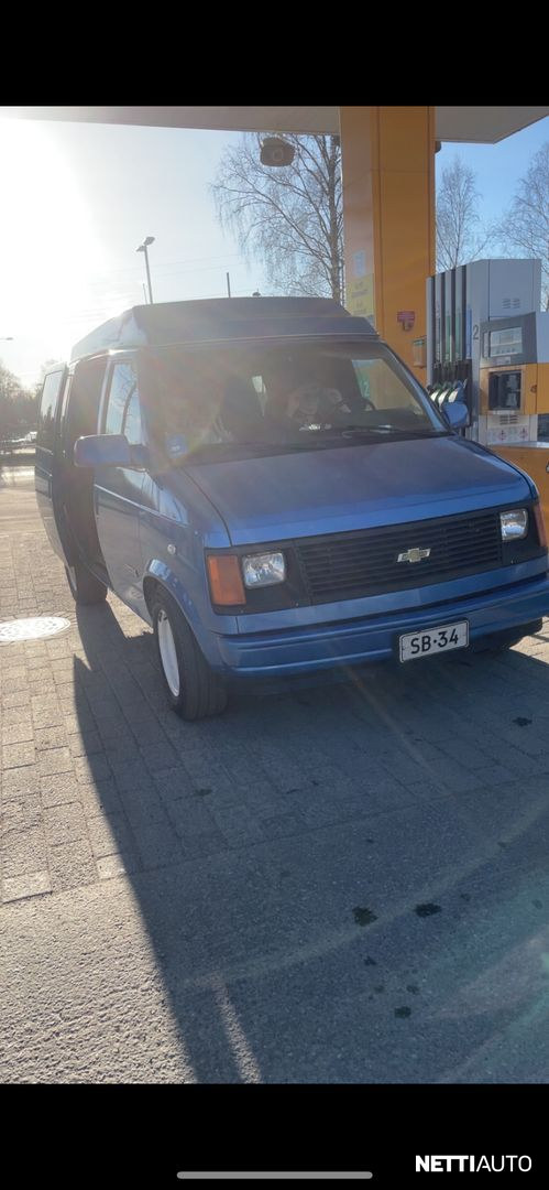 Chevrolet Astro