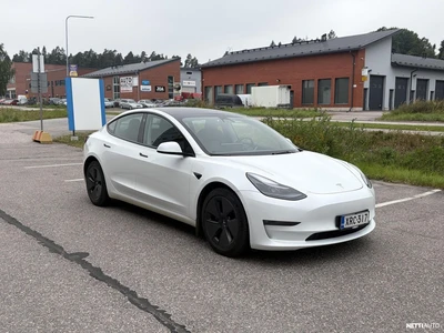Tesla Model 3 2021, kuva 3/10