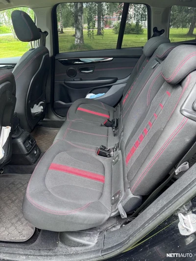 BMW 218 Gran Tourer 2016, photo 7/14