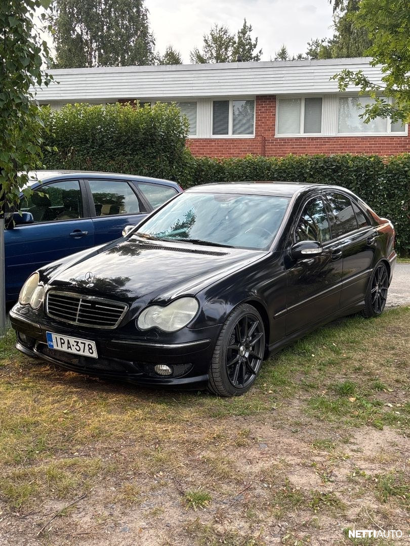 Mercedes-Benz C 32 AMG
