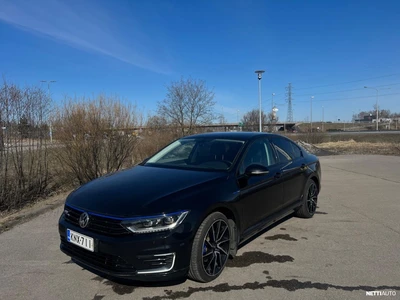 Volkswagen Passat 2017, photo 5/15