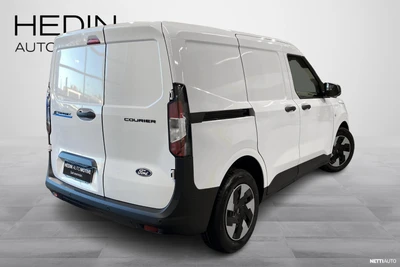 Ford Transit Courier 2026, photo 2/30