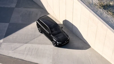 Volvo EX90 Twin Ultra 6-paikkainen 2027, photo 1/3