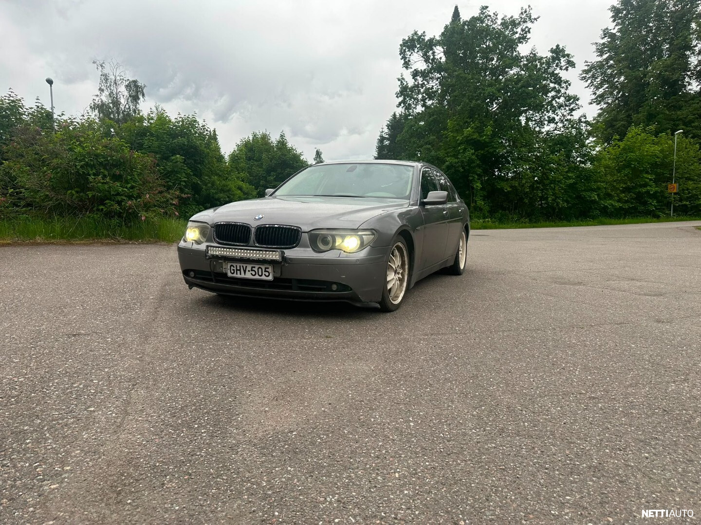 BMW 730