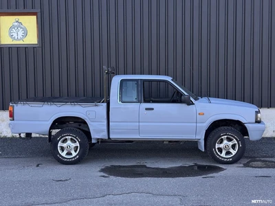 Mazda B2500 1996, photo 7/22