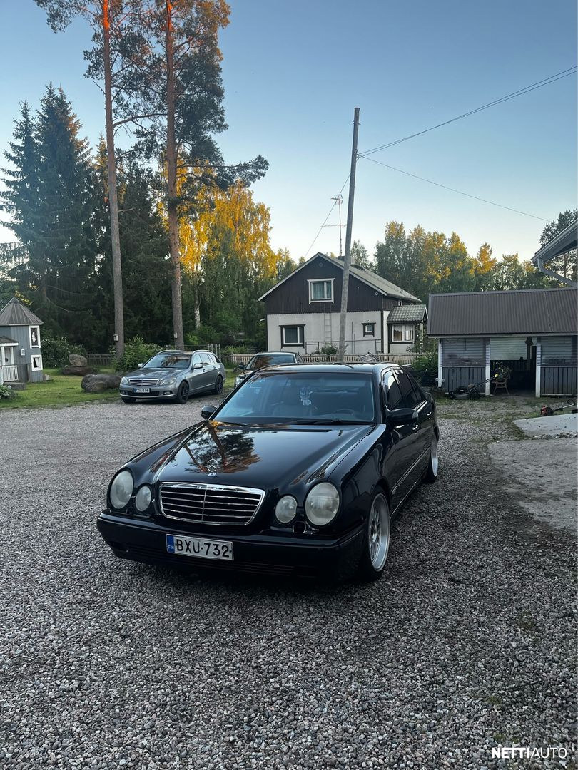 Mercedes-Benz E