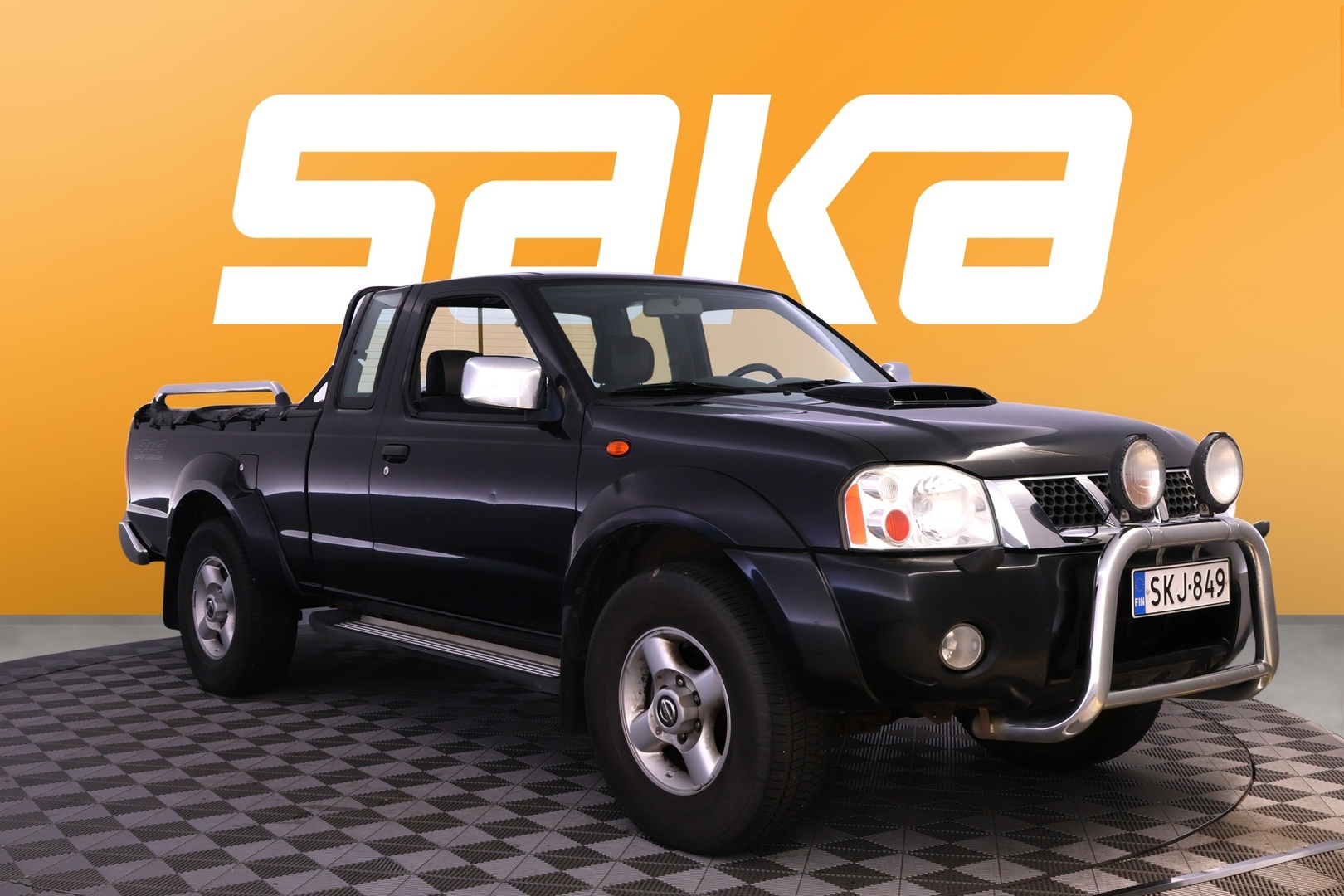 Nissan NP300 Pick Up King Cab 2,5D 4x4 5M/T Comfort Plus