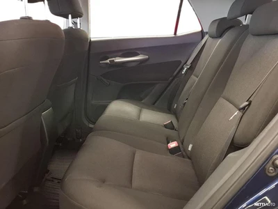 Toyota Auris 2012, kuva 7/20