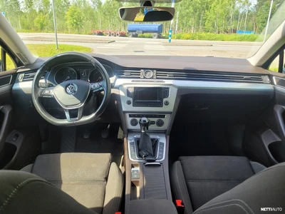 Volkswagen Passat 2015, photo 7/24