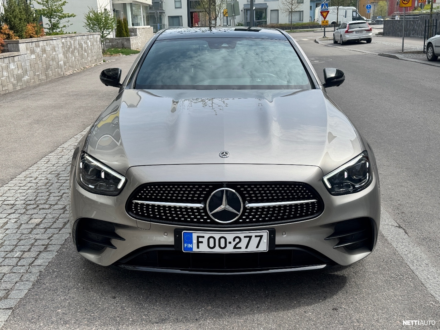 Mercedes-Benz E